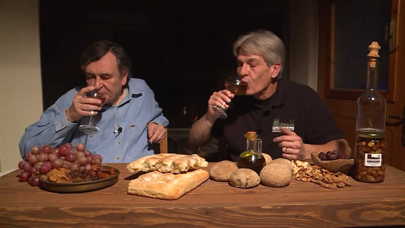 Thomas and Adrian tasting an ancient Greek breakfast