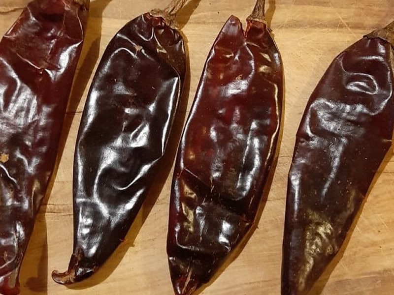 Guajillo Whole Dried Chilli (50g)